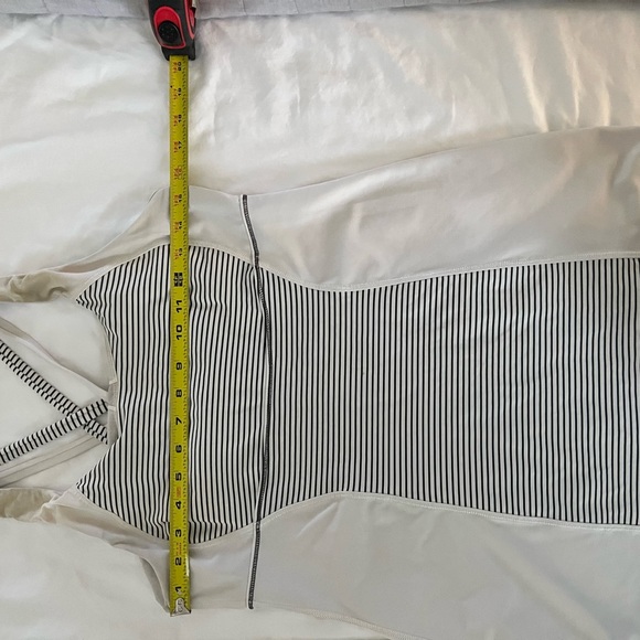 Lululemon tank - Picture 1 of 6